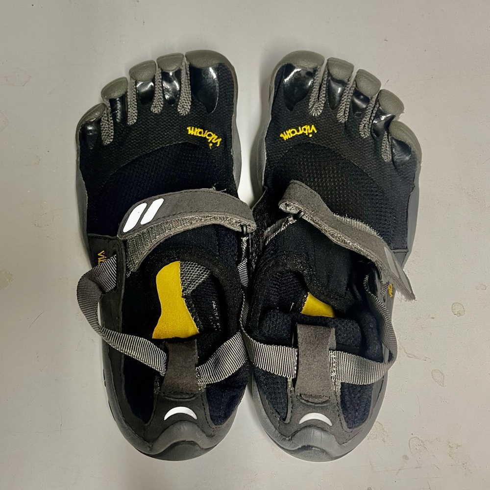 Vibrant Fiver Fingers size 38